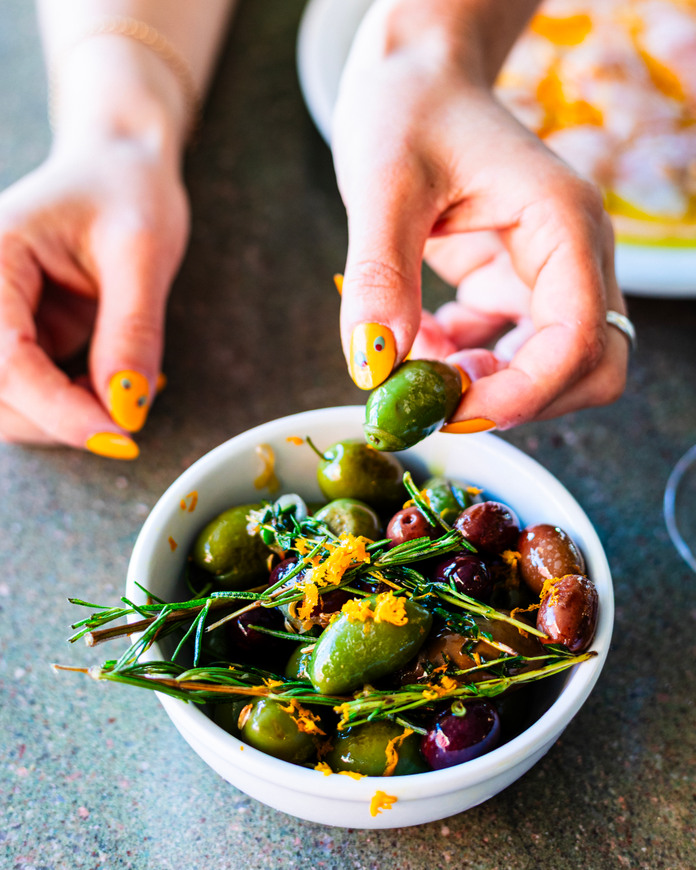 OLIVES CHAUDES